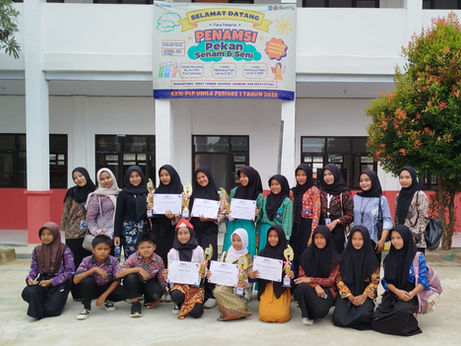 Pidato Penuh Inspirasi, Siswa SMP Pelita Raih Prestasi Gemilang