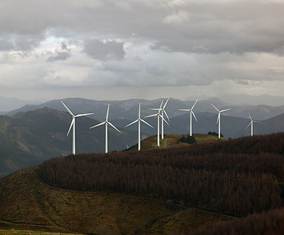 Les éoliennes dans les montagnes
