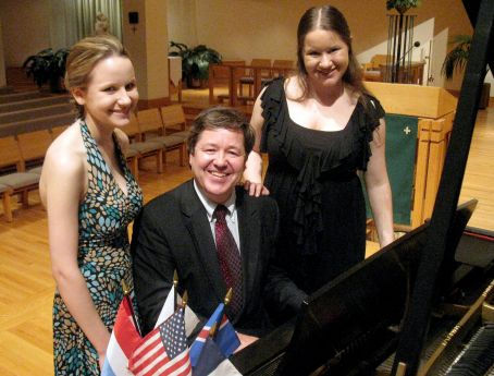 Damisch-and-Daughters.jpeg