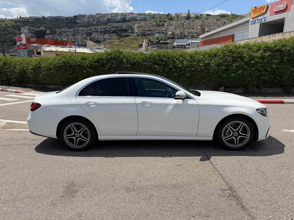 תמונה ממוזערת: מרצדס E300 AMG