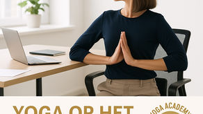 Yoga op het werk: hoe yoga ziekteverzuim kan helpen voorkomen