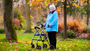 Fall Outdoor Activities for Seniors: Exploring Nature Safely