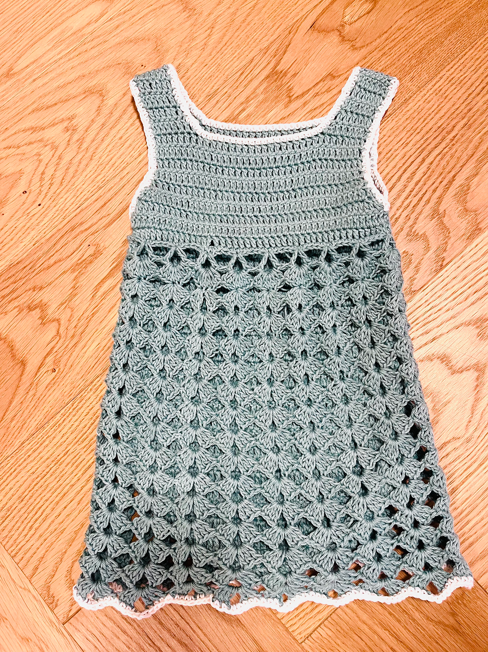 Miniaturbild: Kleidchen mit integriertem Body