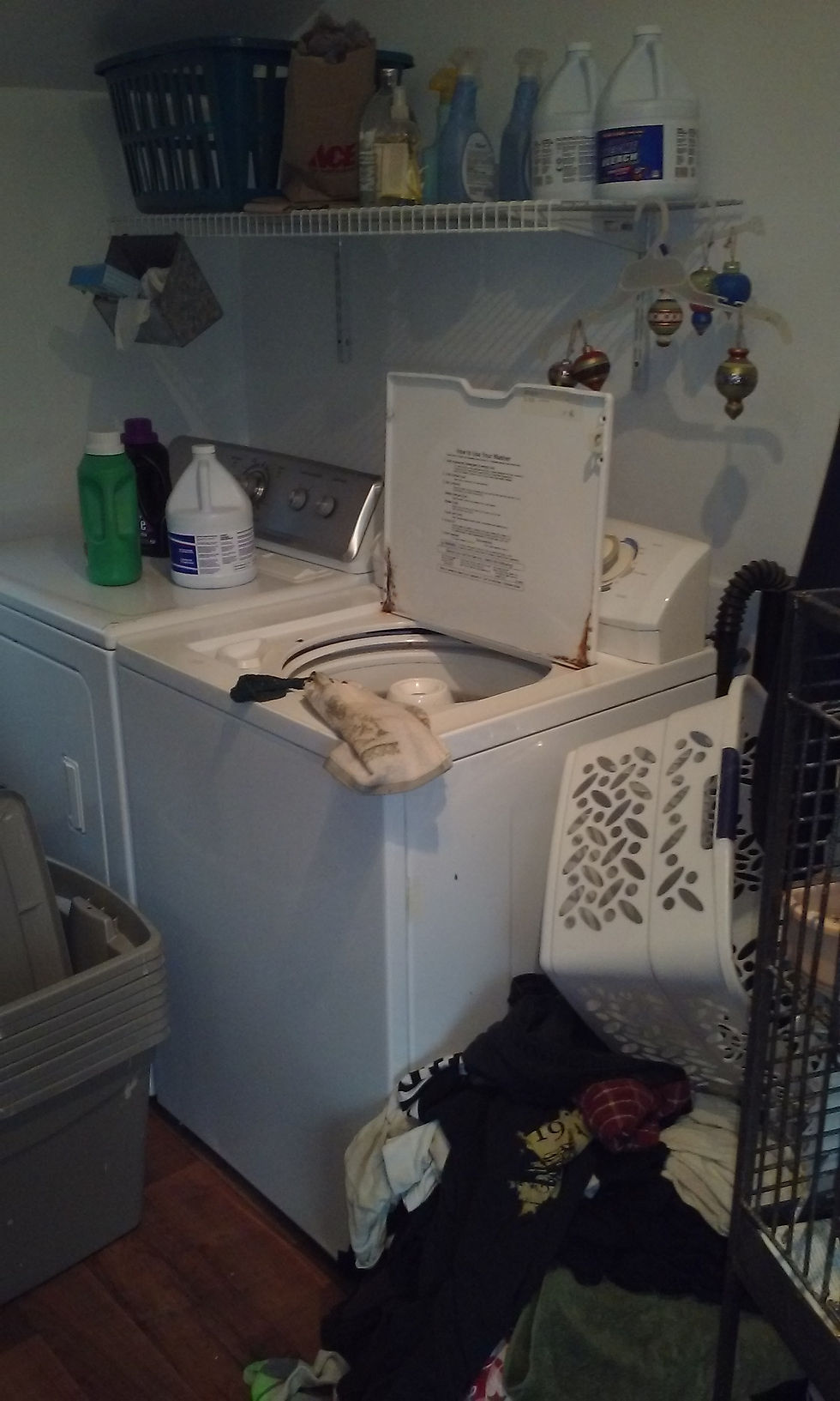 Laundry/craft room before
