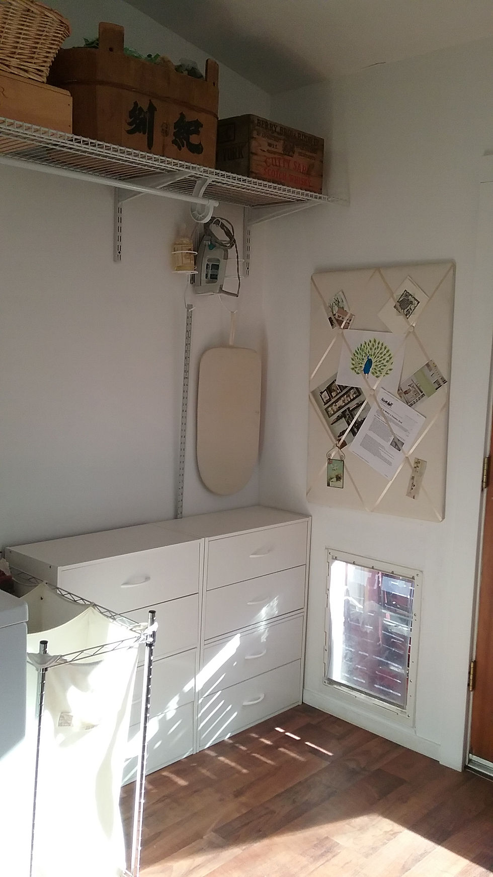 Laundry/craft room after