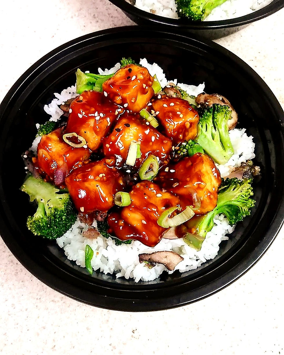 Garlic Sesame Tofu Bowl