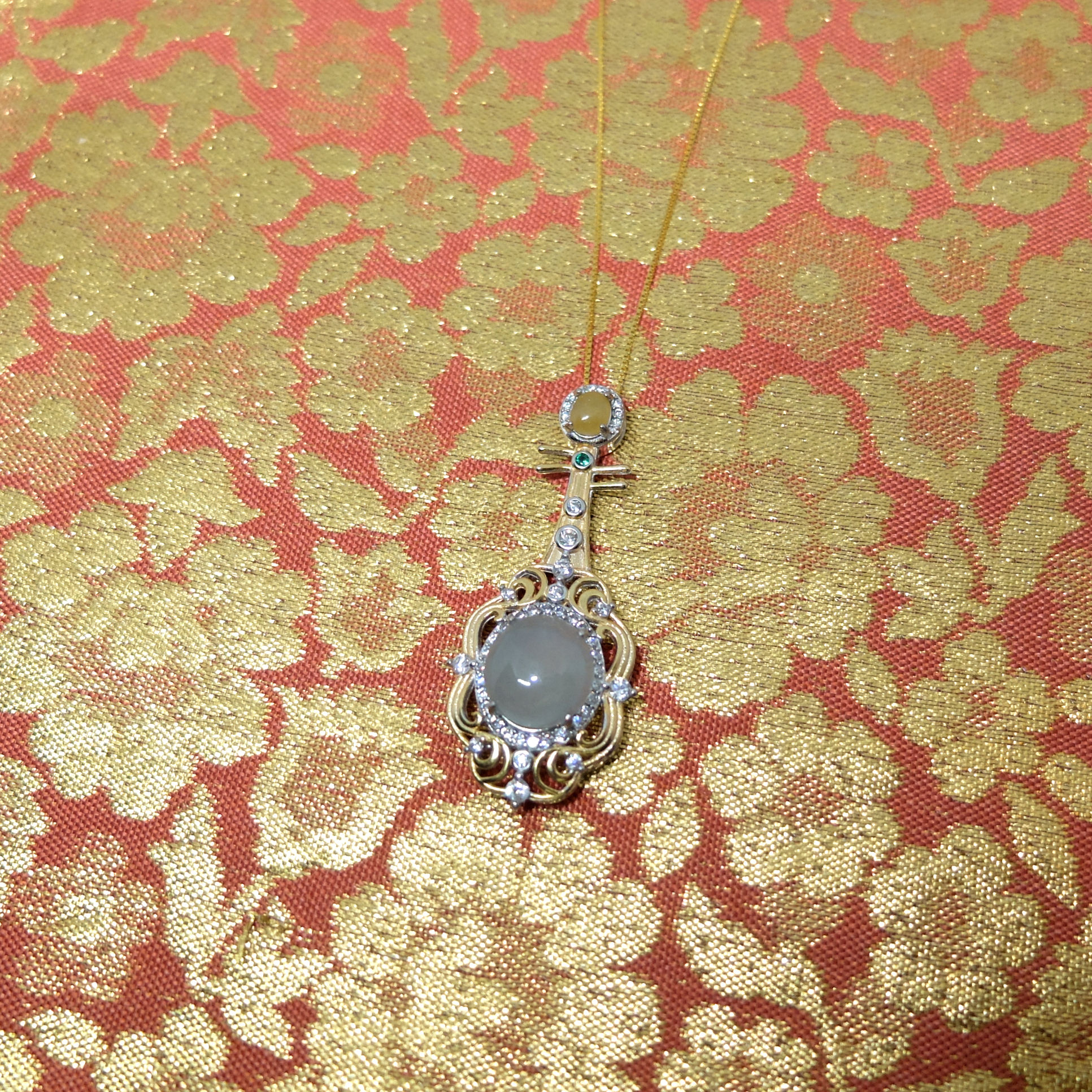 翡翠銀鑲琵琶 2號～隨身佩戴～講說話好聽