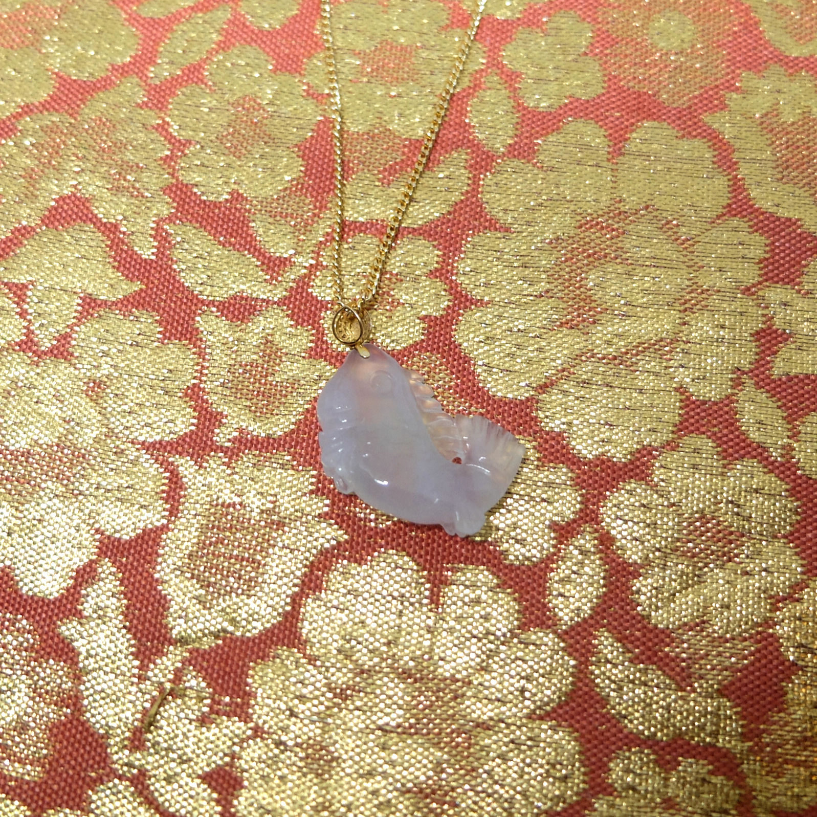 翡翠魚魚～健康財（白冰色）