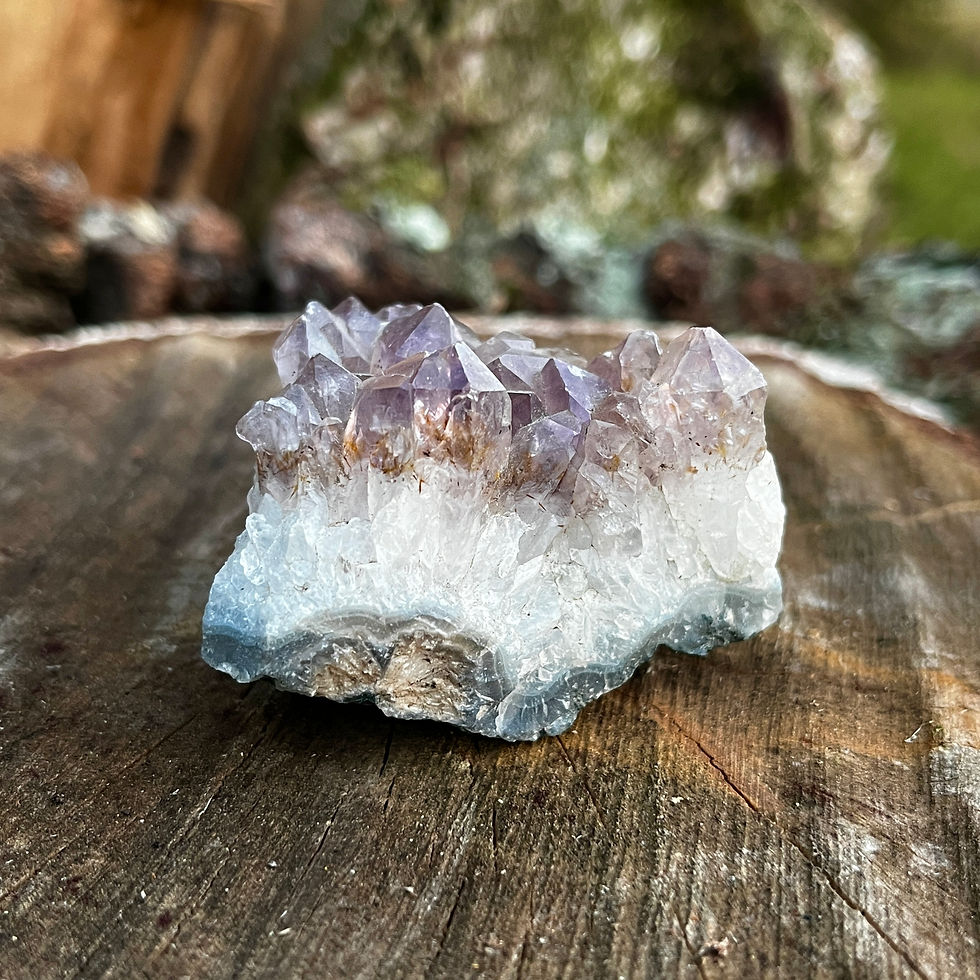 Szczotka ametystowa, minerały, kryształy, naturalne kamienie, miłodzieło