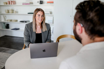 Newplacement – wenn Mitarbeitende das Unternehmen verlassen müssen