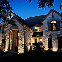elights-landscape-lighting-big-house.jpg