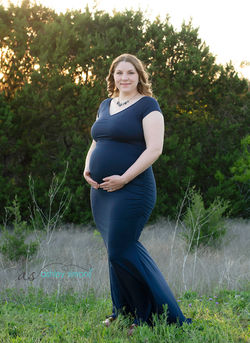 Round Rock, TX Maternity Photographer