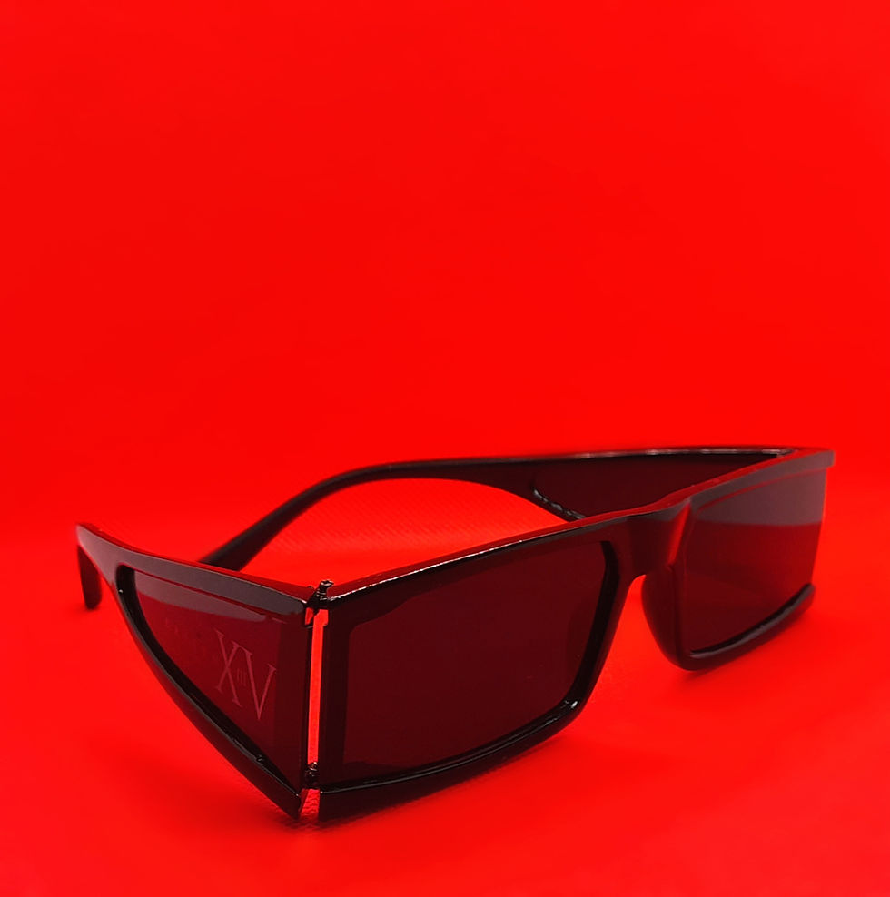 XVIII BLACK