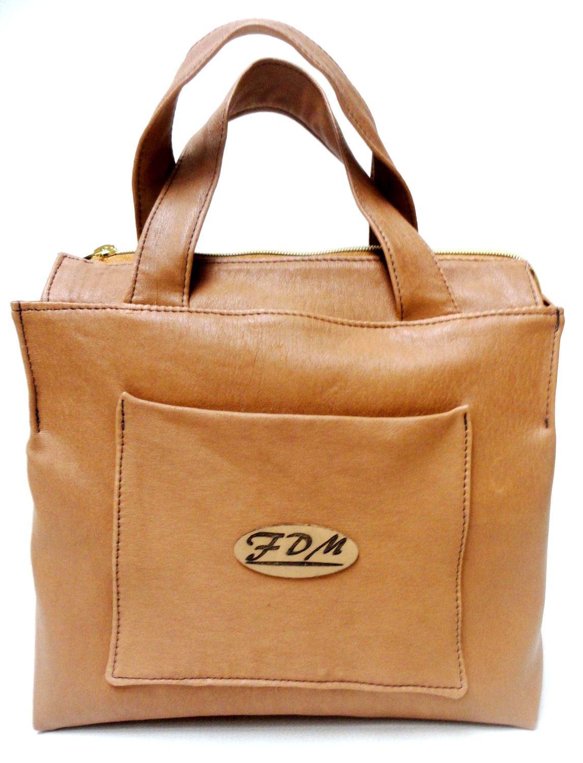 Petit sac a main artisanal élégant en cuir souple marron avec poche en façade.