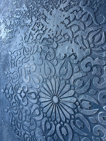 Mandala-textured wall décor design