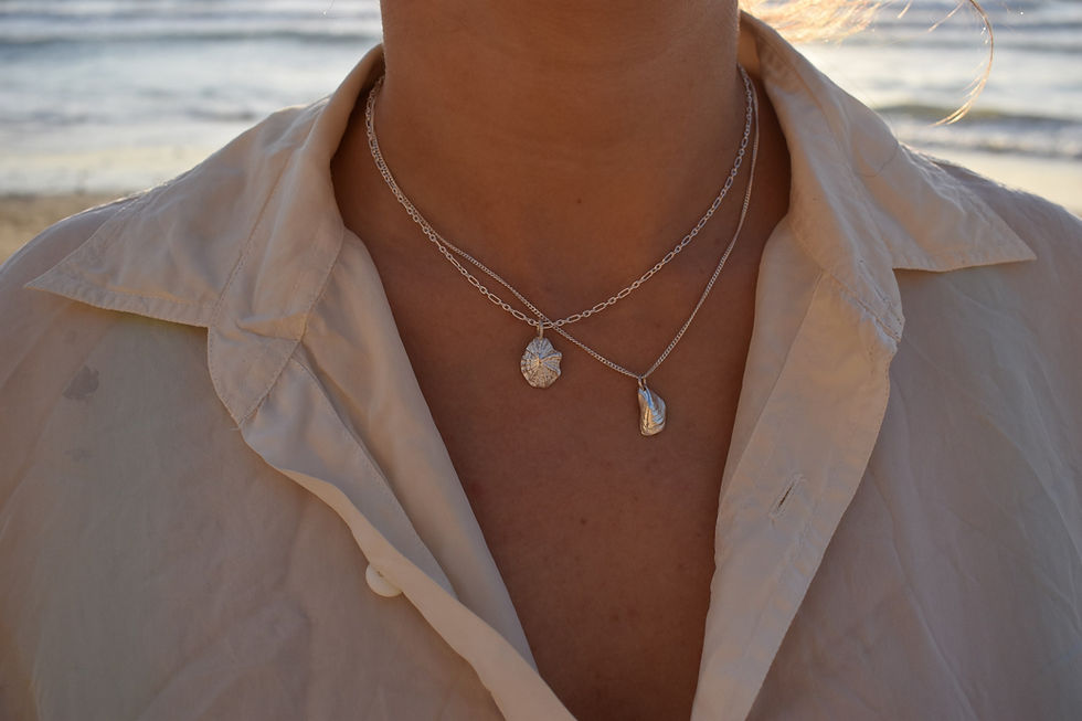 תמונה ממוזערת: Small oyster necklace