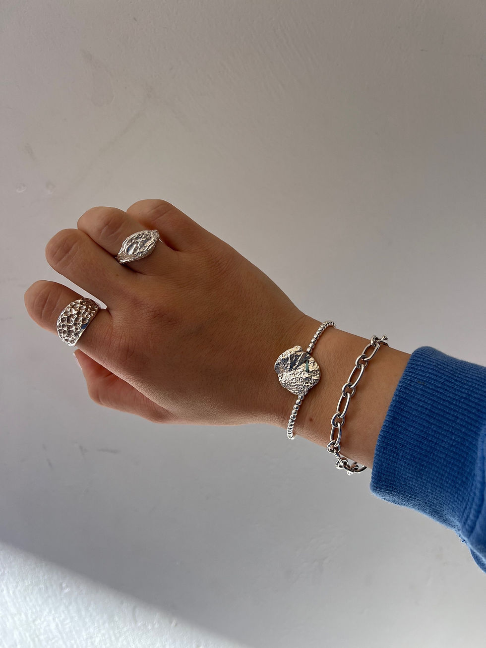 תמונה ממוזערת: Small pacific shell bracelet