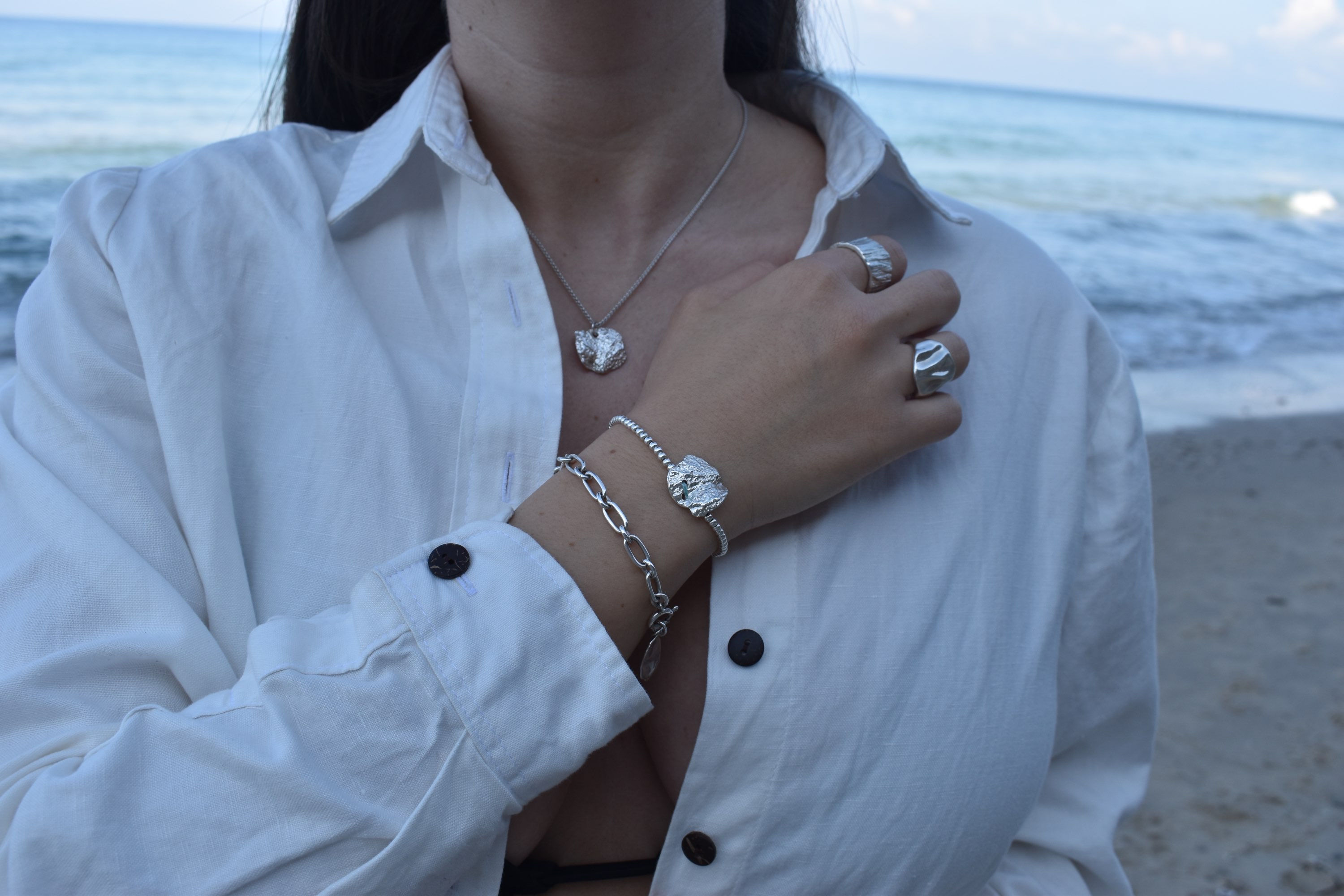 Small pacific necklace