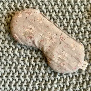 Shaped Eye Pillow to Relieve Headaches
