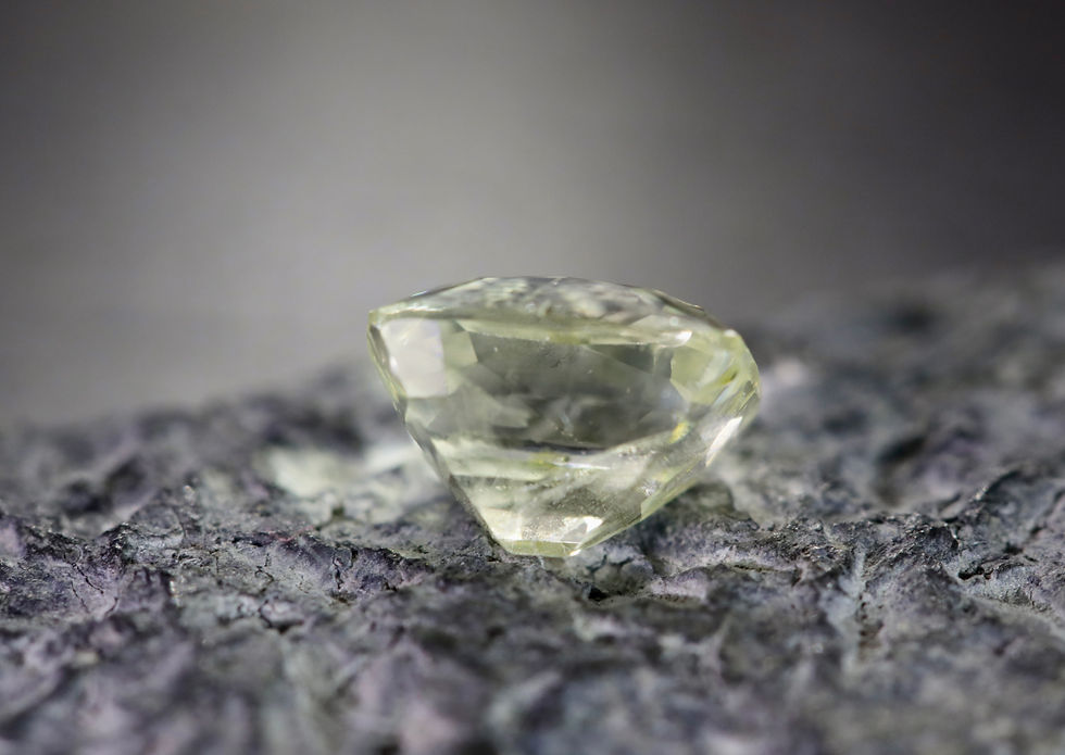 サムネイル： ホワイトサファイア 1.17カラット | Zakkano | 岡崎愛知県