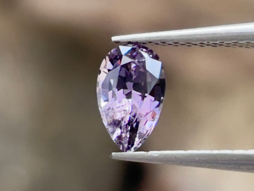 天然石スピネルパープルスピネル 0.86ct - 高品質なスピネル天然宝石
