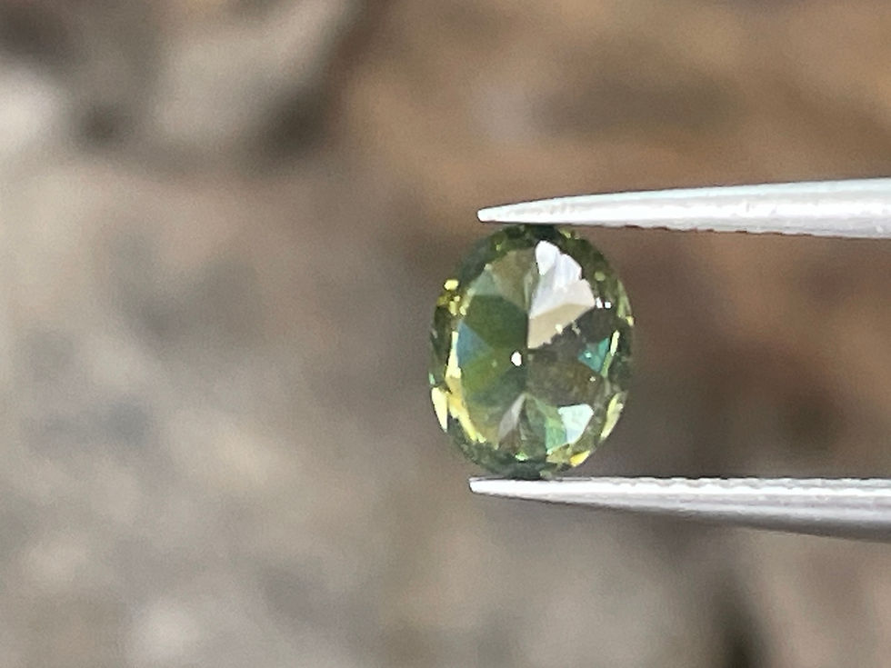 M0306-1)巨大非加熱グリーンジルコン6.062ct 宝石ルース M0306-1)巨大非加熱グリーンジルコン6.062ct 宝石ルース