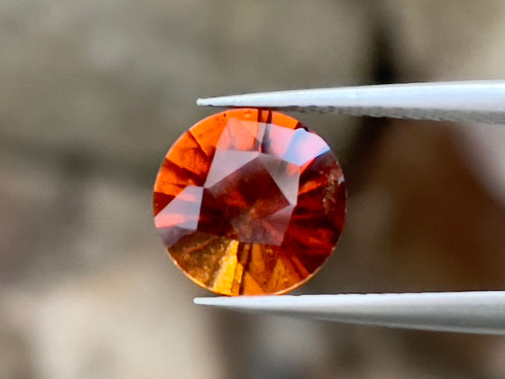 天然石ヘソナイトガーネット2.55ct | Zakkano