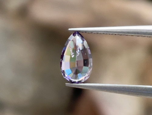 天然石スピネルパープルスピネル 0.86ct - 高品質なスピネル天然宝石