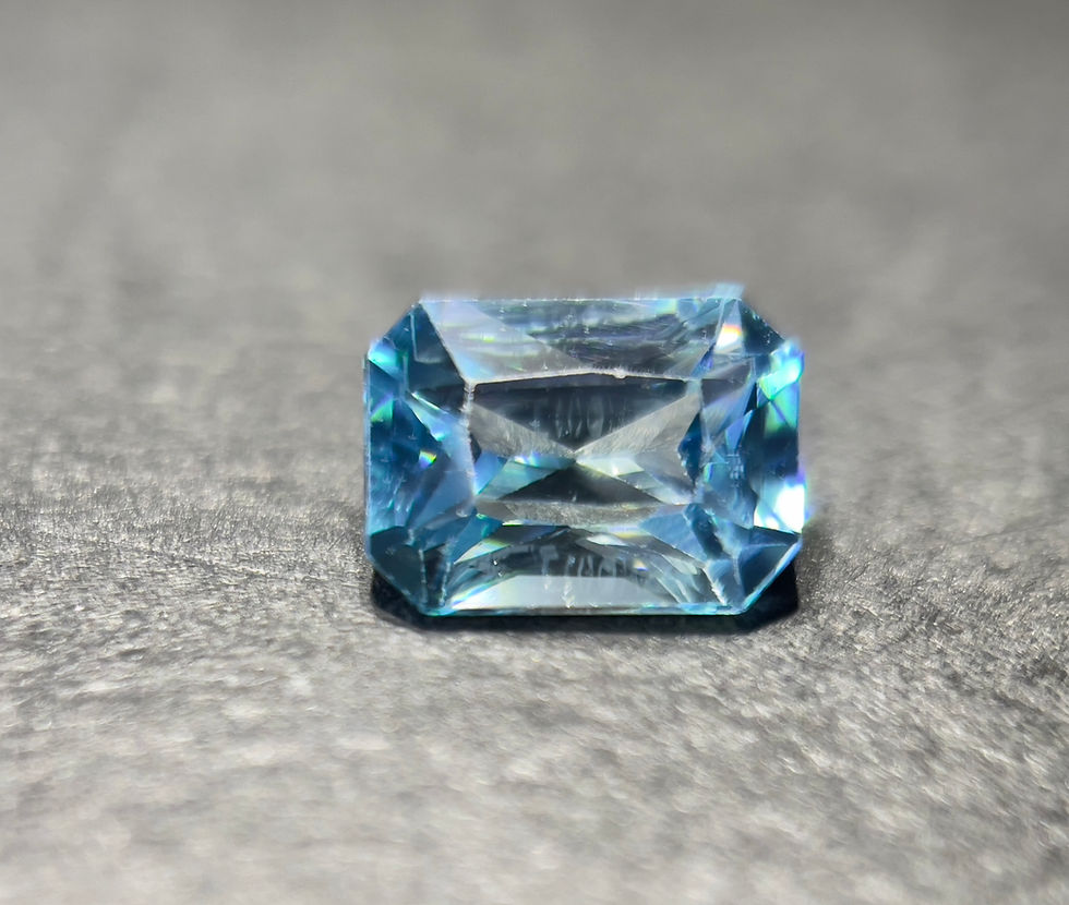 サムネイル： ブルージルコン 1.50カラット | Zakkano