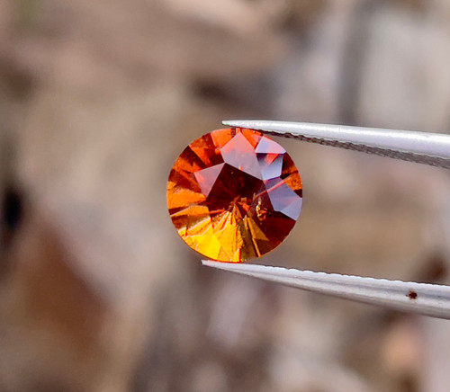 オレンジガーネット ルース 2.45ct｜ファンシーラウンドカット