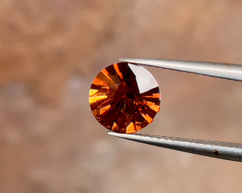 オレンジガーネット ルース 2.45ct｜ファンシーラウンドカット