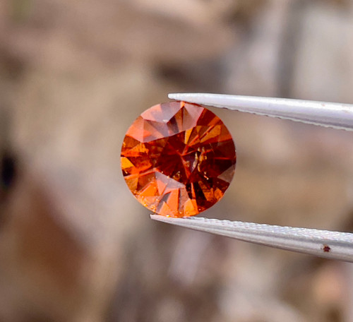 宝石ルース　【希少なオレンジガーネット！】天然ガーネット2.417カラット ソ付 オレンジガーネット ルース 2.45ct｜ファンシーラウンドカット