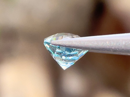 天然アクアマリン 淡いブルー 1.00ct ファンシーカット 宝石販売 Zakkano