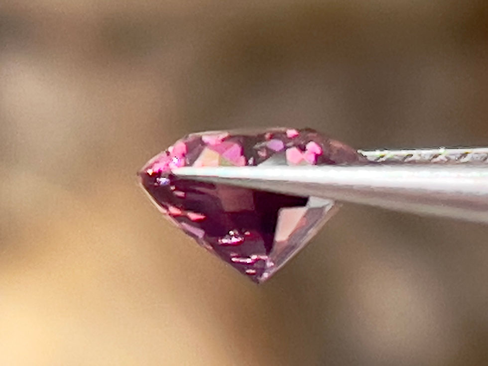 サムネイル： スピネル ルース パープル スピネル 1.50 カラット オーバル カット 天然宝石