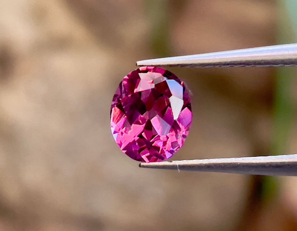 サムネイル： 天然石ローズピンクガーネット ルース 1.35ct｜美しいピンクの天然宝石｜ジュエリー用 Zakkano