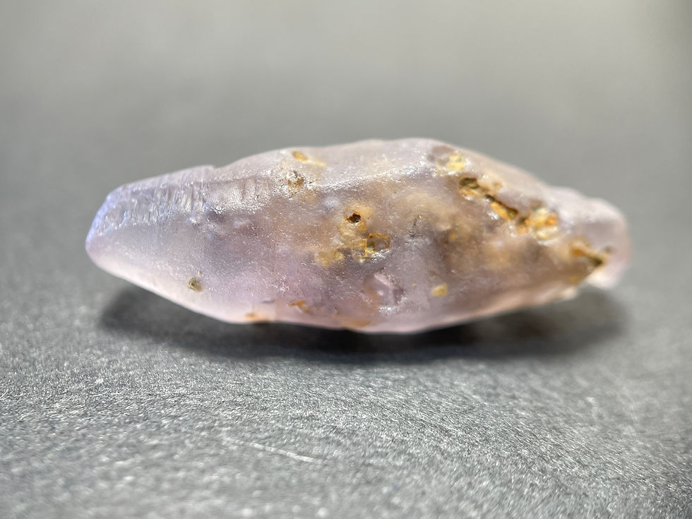 サムネイル： 天然 サファイアクリスタル原石 19.39ct | Zakkano