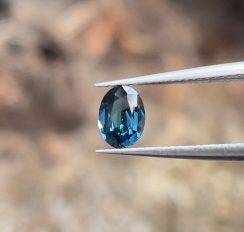 ブルースピネルルース1.3ct天然石,宝石NeonBlue Spinel ブルースピネル