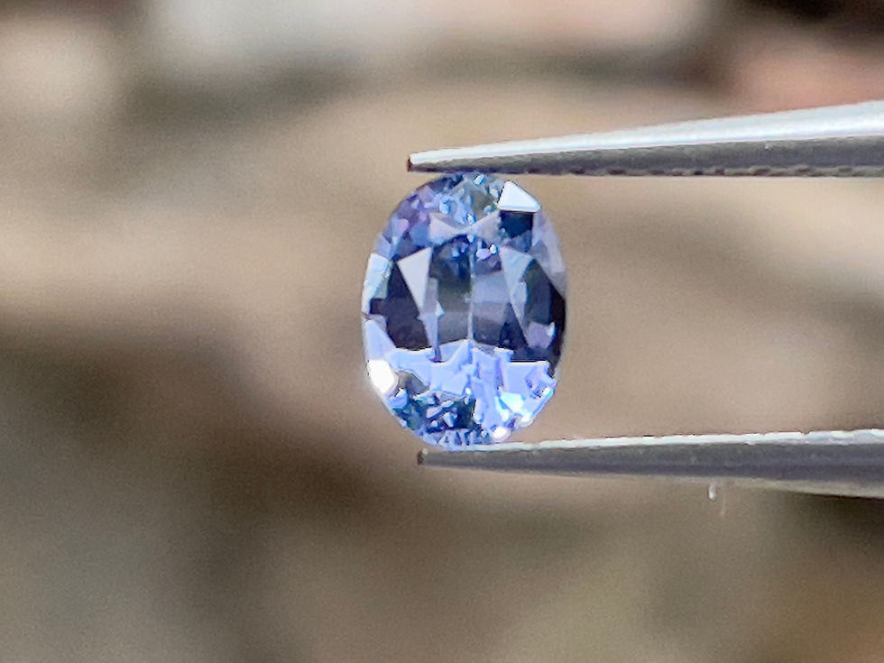 サムネイル： 天然ブルーサファイア0.65カラットオーバルカット | 美しい宝石 Zakkano 岡崎愛知県日本 オンラインショップ通販