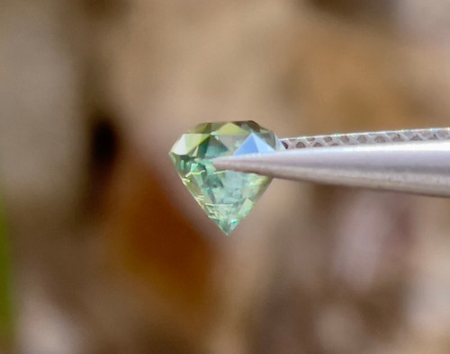 非加熱サファイア バイカラー イエロー×グリーン 1.86ct