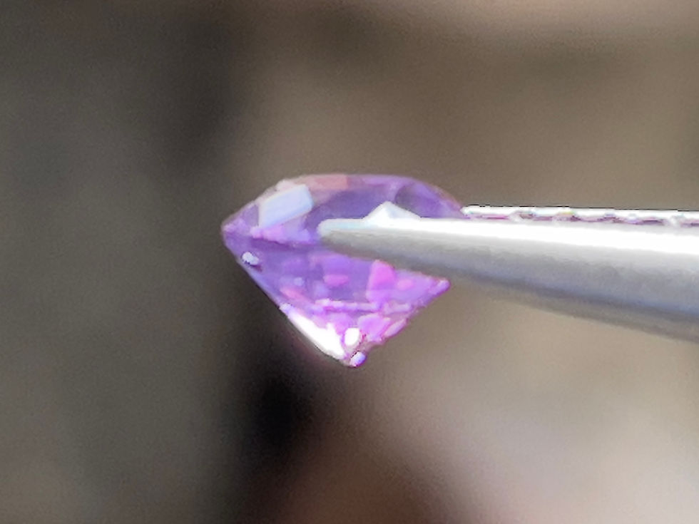 サムネイル： 天然シルキーパープルピンクミックスサファイア0.65カラットラウンドカット | 美しい宝石 Zakkano 岡崎愛知県オンラインショップ通販