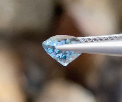 天然石　ブルースピネル ブルーとグレーのカラーミックス スピネル 1.40ct | Zakkano