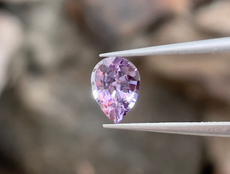 サムネイル： 非加熱ラベンダーサファイア 1.09ct | Zakkano | 岡崎愛知