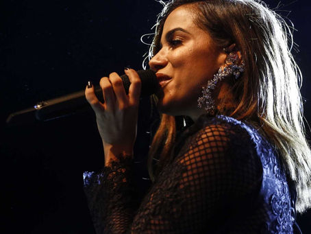 Anitta fala sobre intenção de novo clipe ser hit oficial da Copa