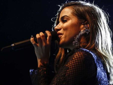 Justiça determina que Anitta deve pagar R$ 3 milhões a ex-empresária