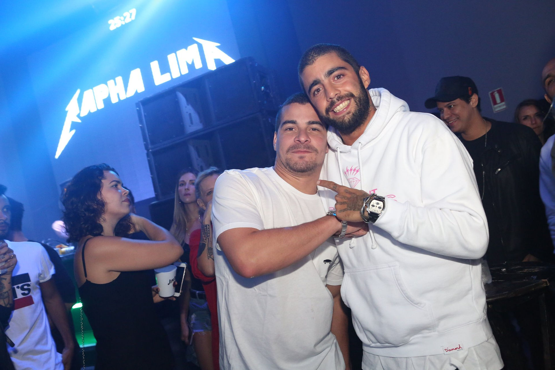 Thiago Martins e Pedro Scooby