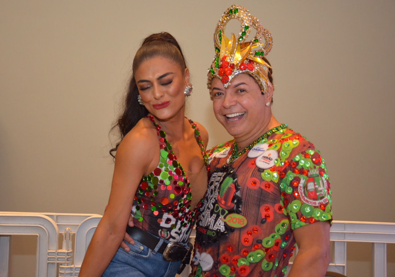 Juliana Paes e David Brazil
