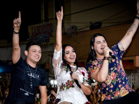 "Espaço Terraço" Apresenta Amado Batista e Bonde do Brasil