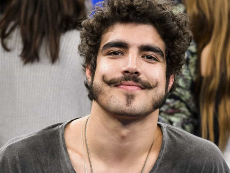 Caio Castro sai ileso após capotar carro no Rally dos Sertões