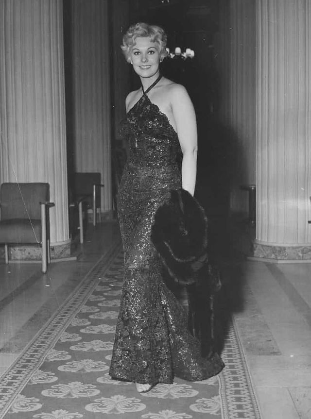 Kim Novak (1955)