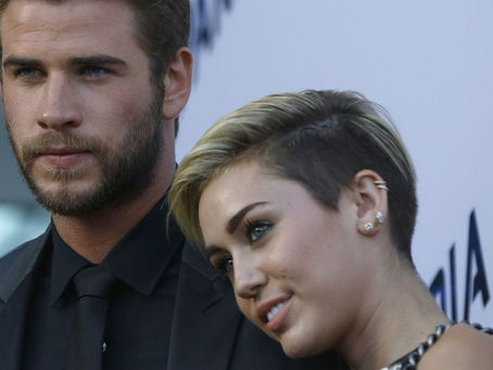 Miley Cyrus e Hemsworth confirmam casamento para julho, diz revista